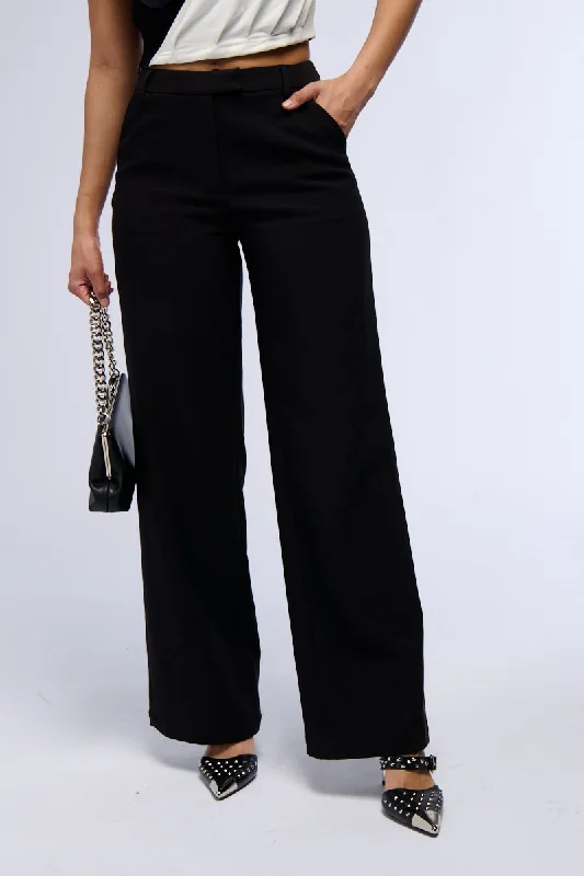 ABOUT MY CASH STRAIGHT LEG WOVEN TROUSER IN BLACK